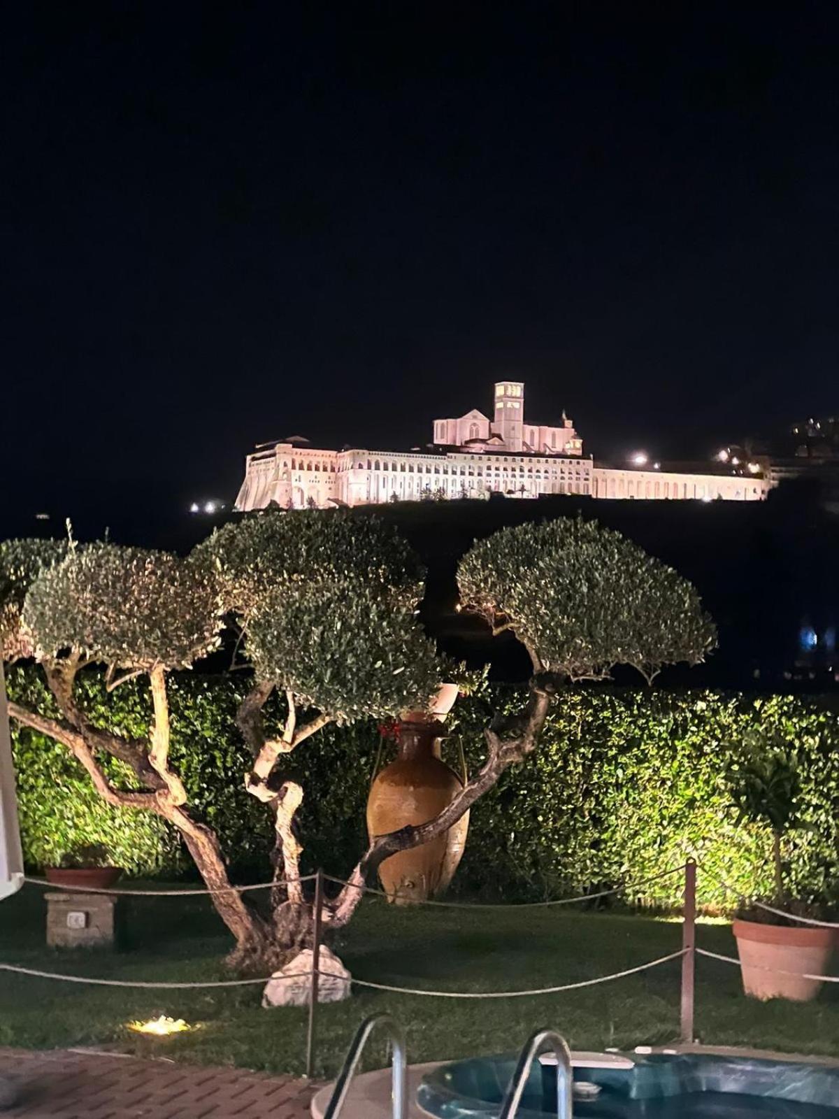 Unica Assisi Agri-Charming House Bed and Breakfast Exteriör bild