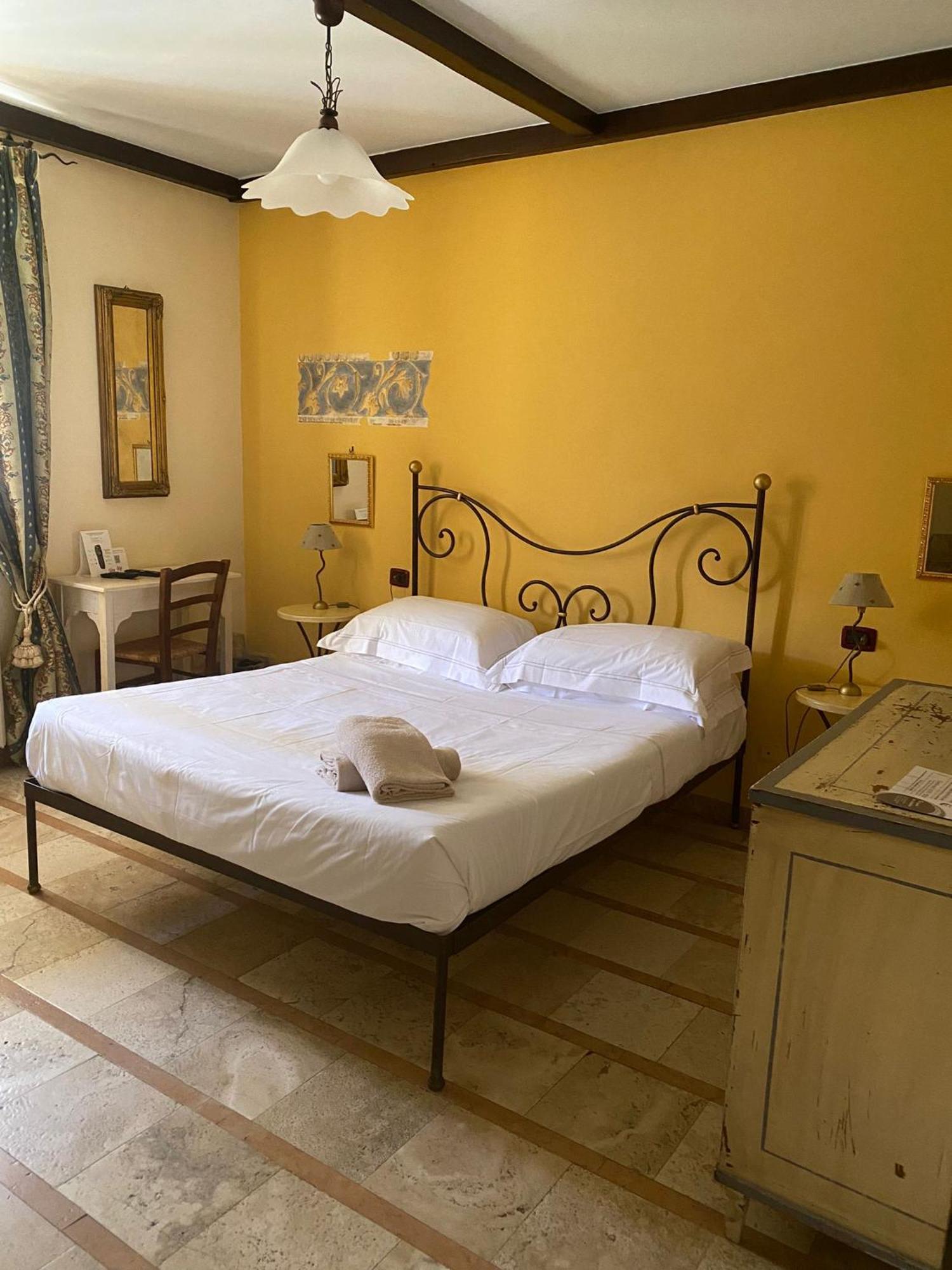 Unica Assisi Agri-Charming House Bed and Breakfast Exteriör bild