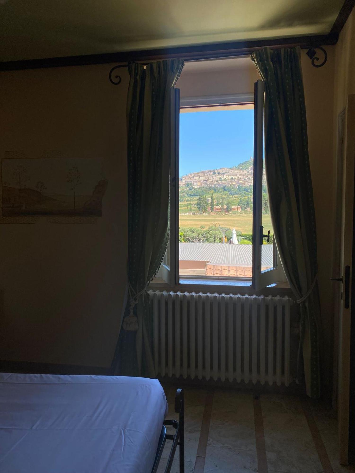 Unica Assisi Agri-Charming House Bed and Breakfast Exteriör bild