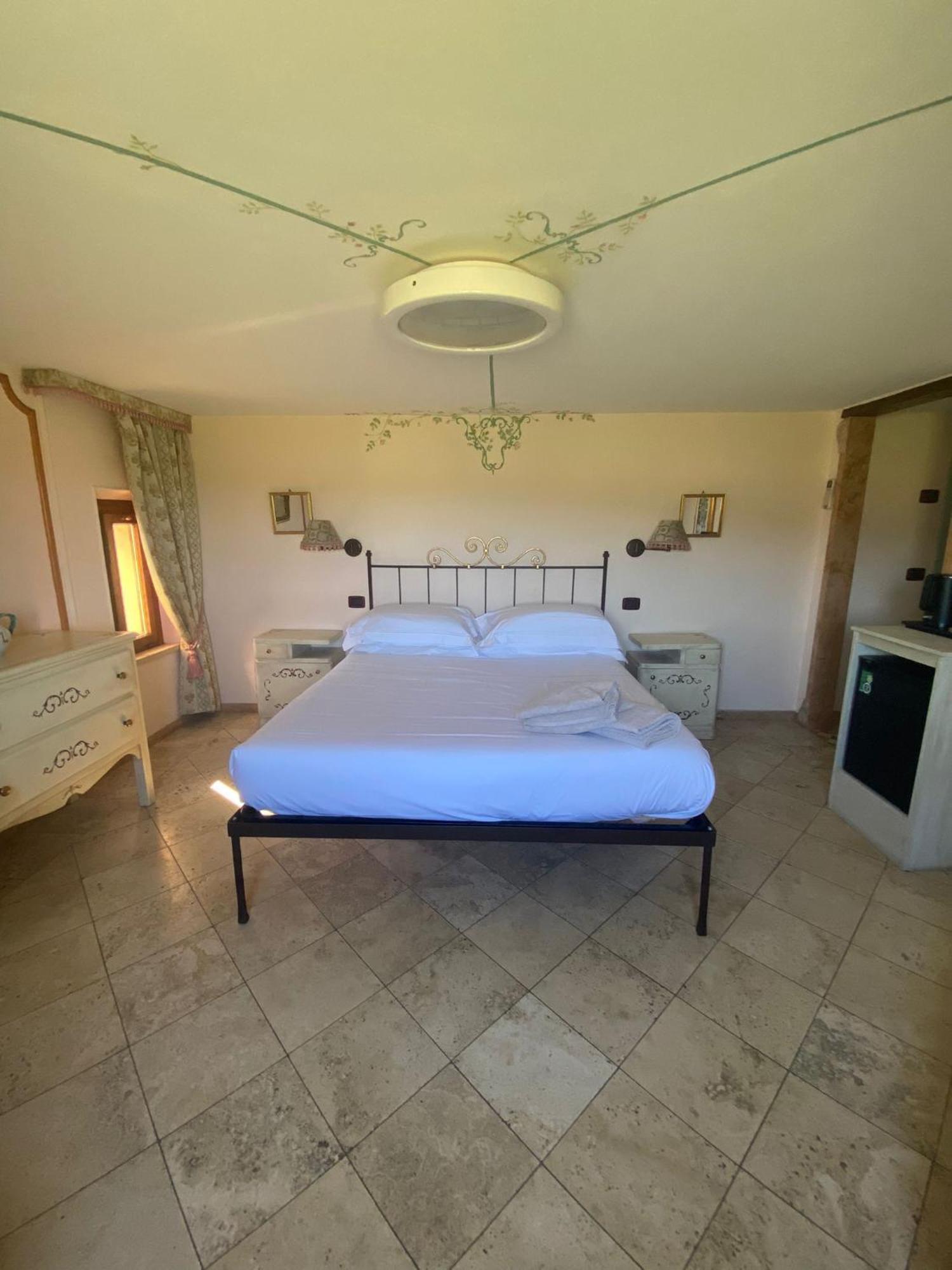 Unica Assisi Agri-Charming House Bed and Breakfast Exteriör bild