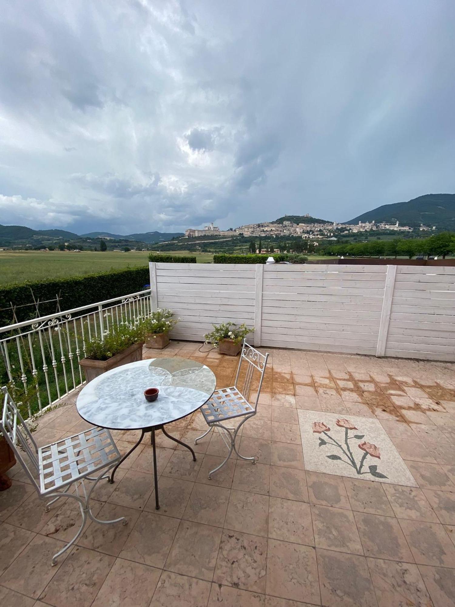 Unica Assisi Agri-Charming House Bed and Breakfast Exteriör bild
